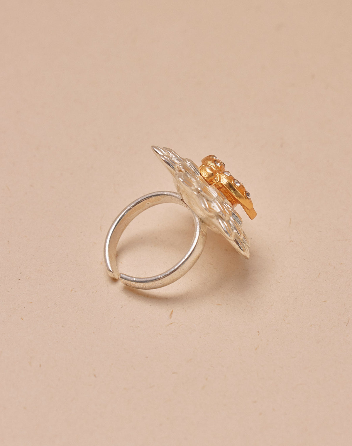 Anillo Crisantemo