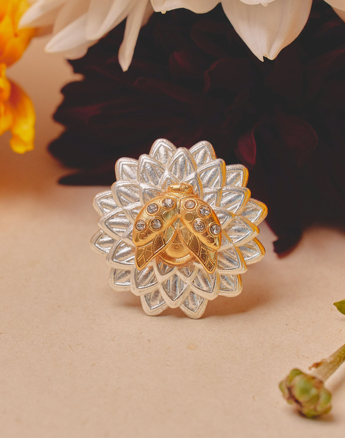 Anillo Crisantemo