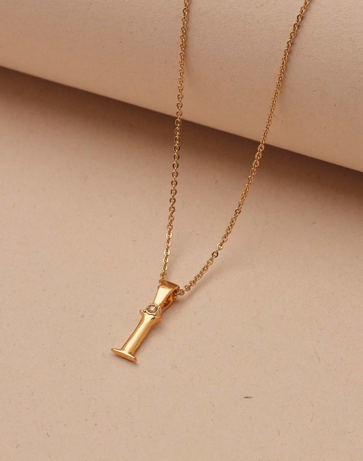 Collar de Letras Serif