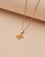 Collar de Letras Serif