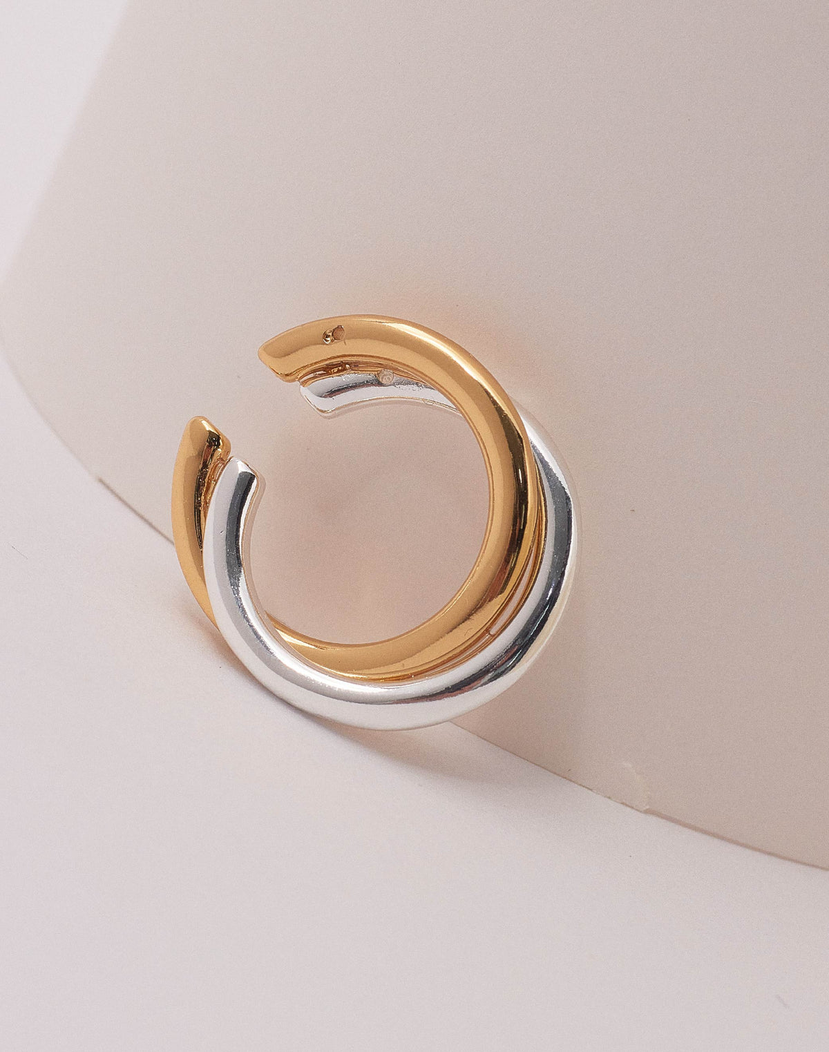 Earcuff Twist