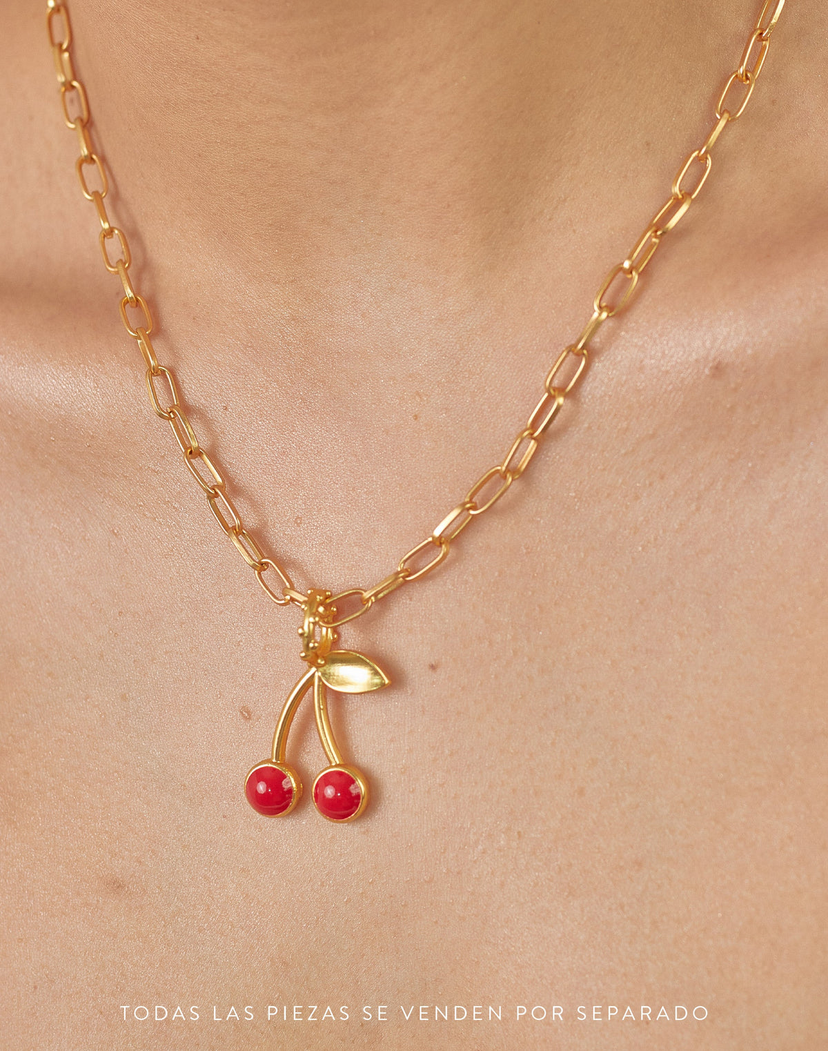 Maxi Charm Cherry